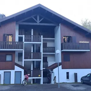 Appartement Super Rénové Avec Parking, Habère-Poche